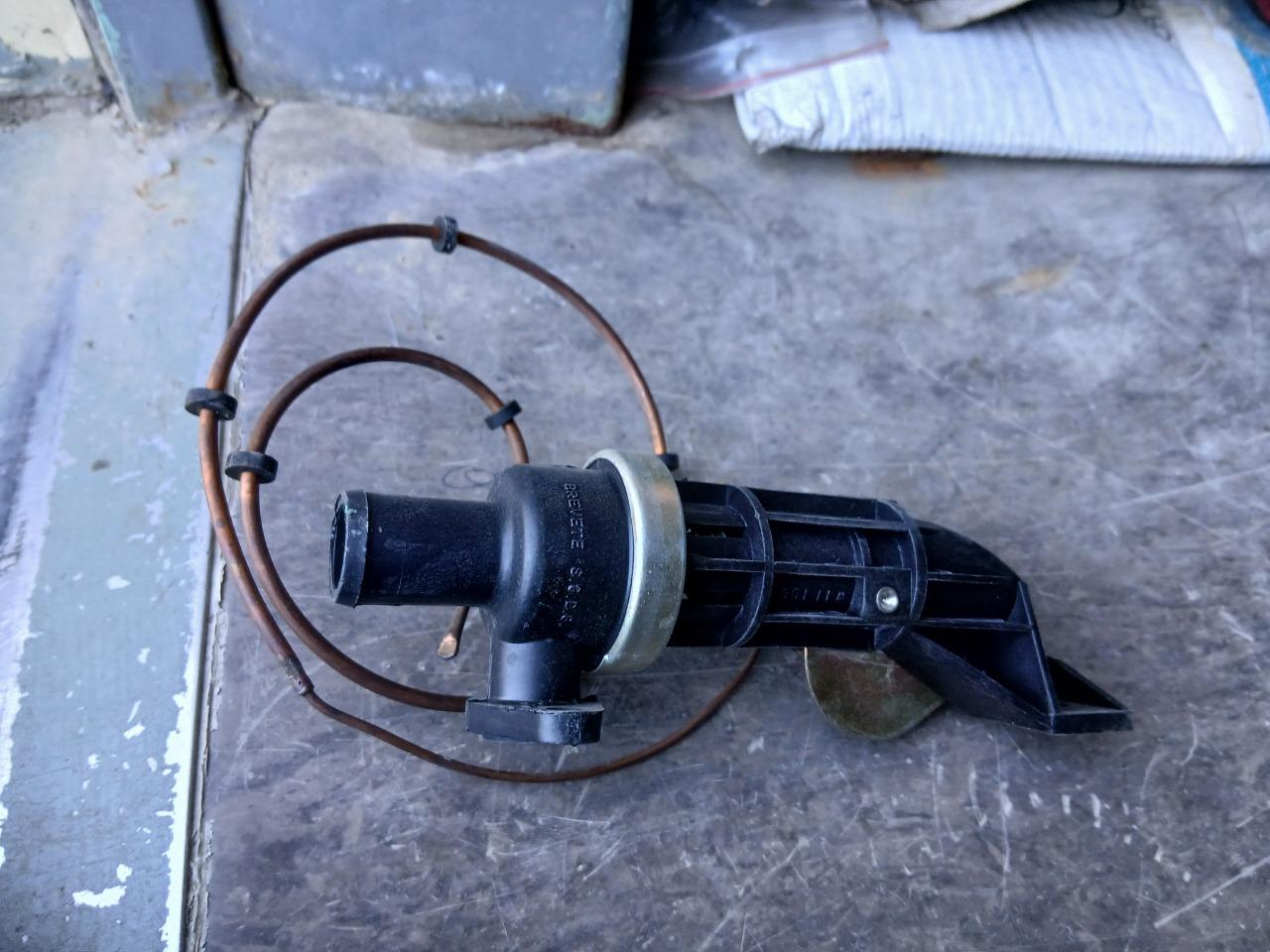 Robinet PEUGEOT 104 LesAnciennes.com