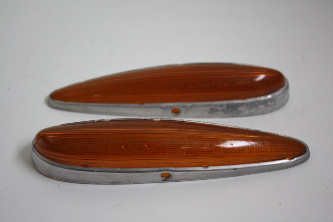 Paire feux clignotant Scintex Panhard PL17 Dyna LesAnciennes.com