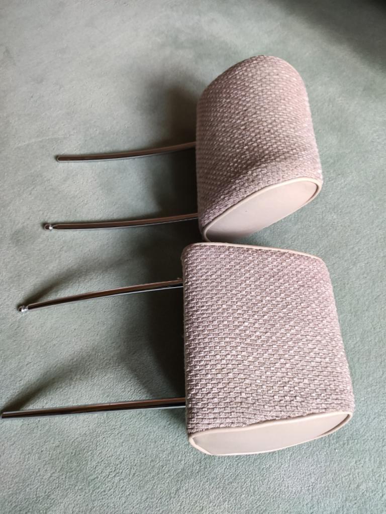 Appuis tetes MERCEDES 280 SL 107 LesAnciennes.com
