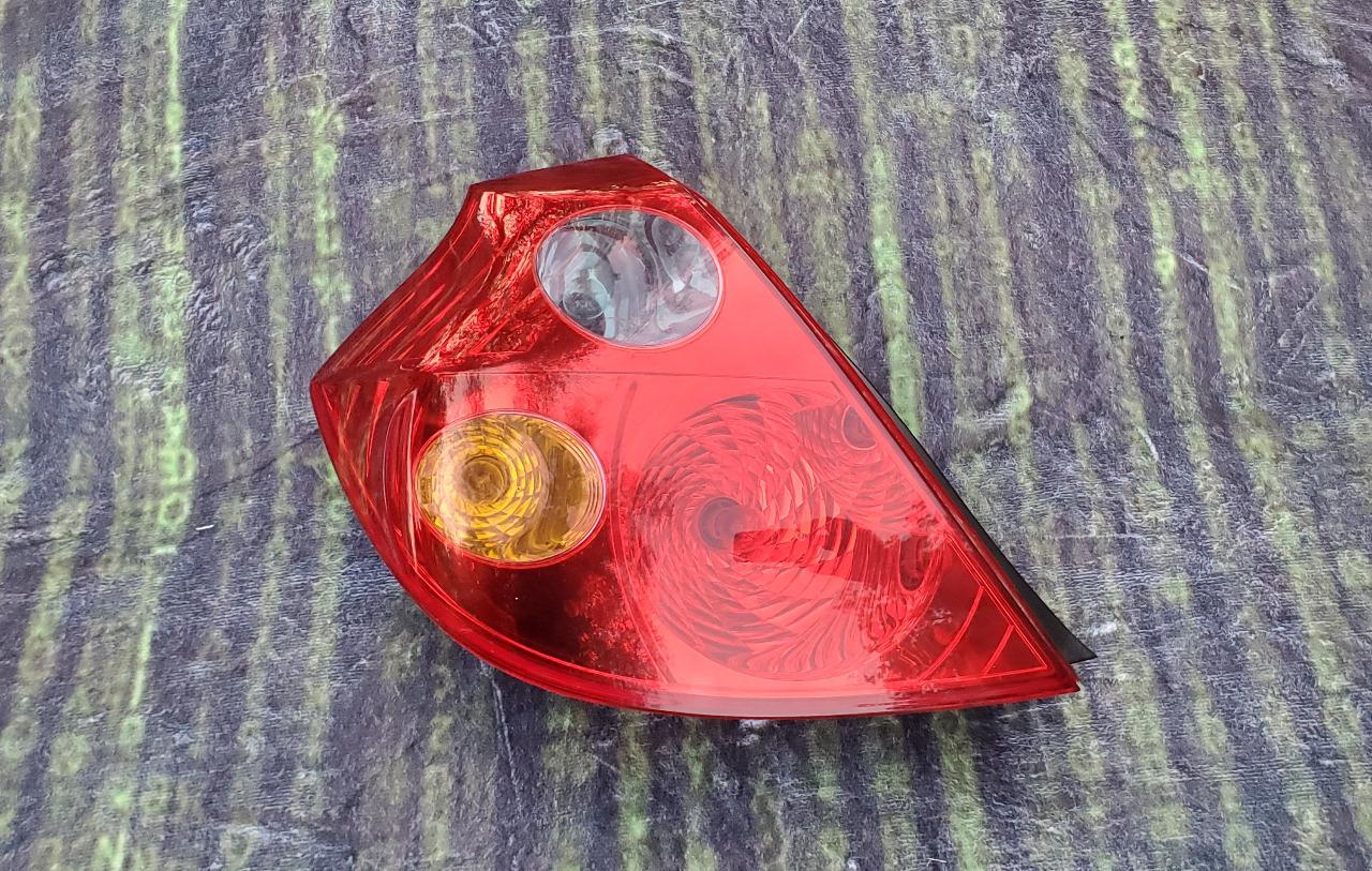 Feu arrière gauche KIA cee’d CEED MK1 2007 - 2012 LesAnciennes.com