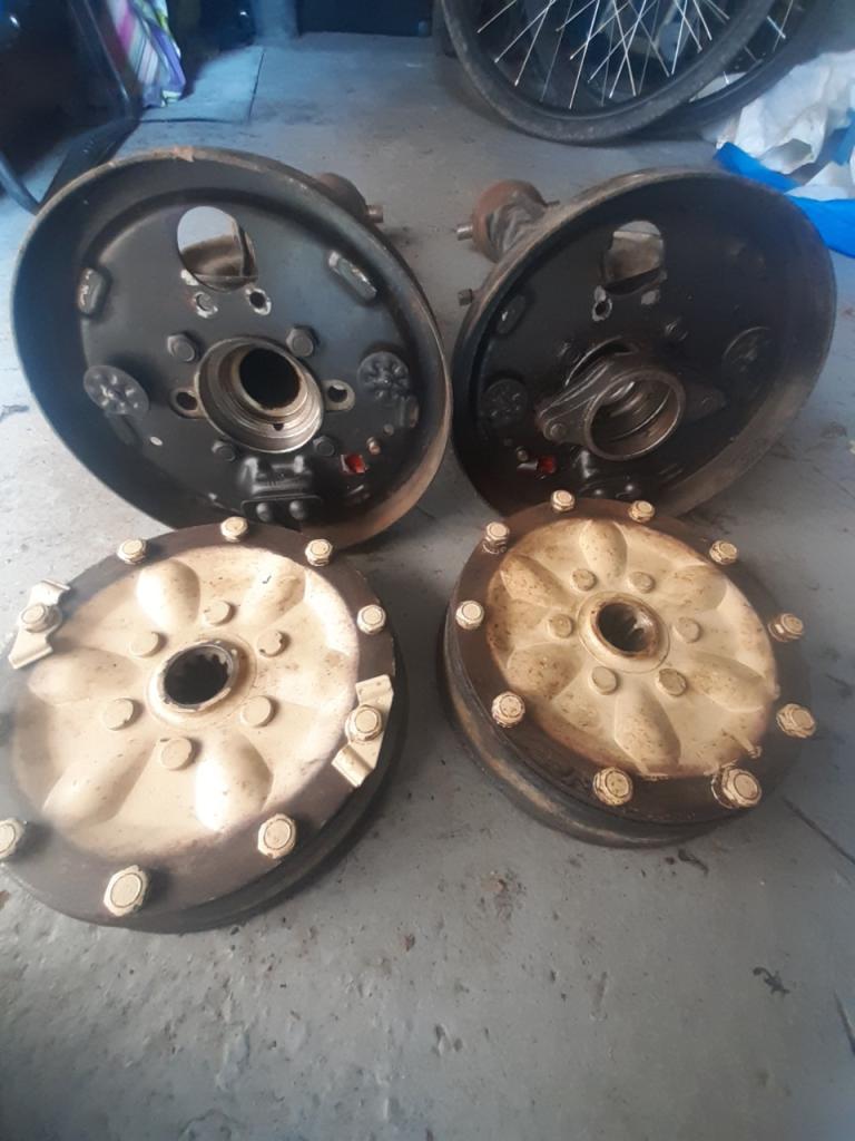 2 x (Jantes étoiles avec flasque et tambours) LesAnciennes.com