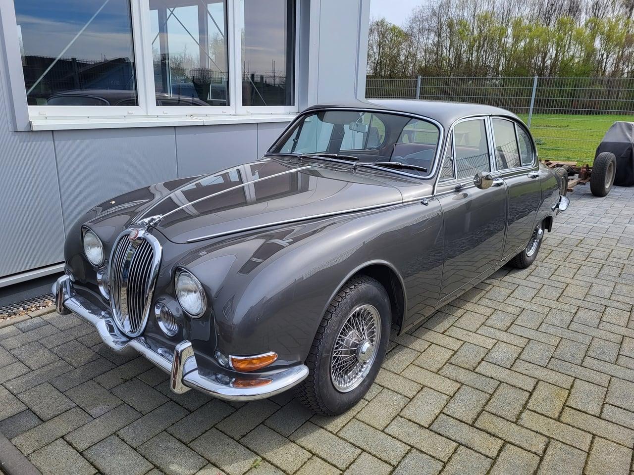 1964 Jaguar S-Type 3.8 MOD LesAnciennes.com