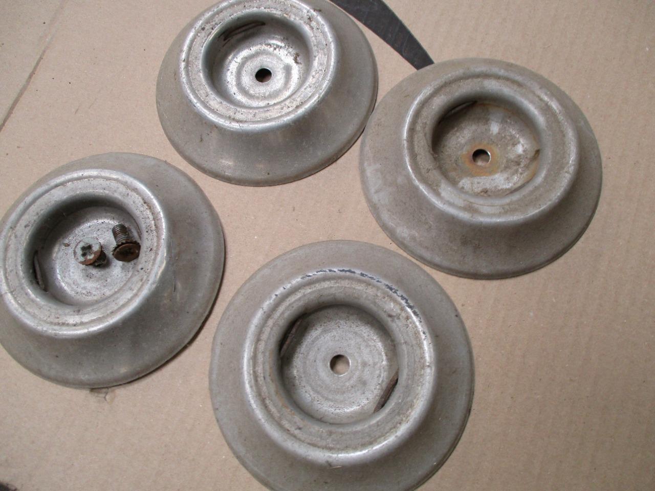 Lot de pièces PANHARD PL 17 LesAnciennes.com