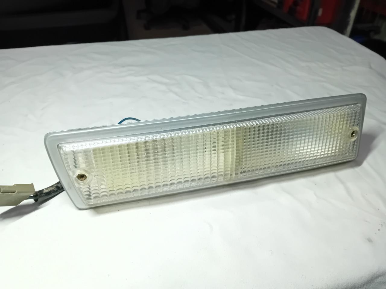 Clignotant D Peugeot 304 LesAnciennes.com