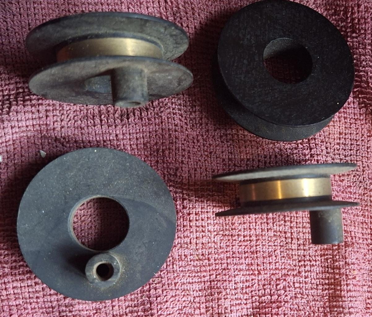 Pièces PIECE MAGNETO auto bague collectrice LesAnciennes.com