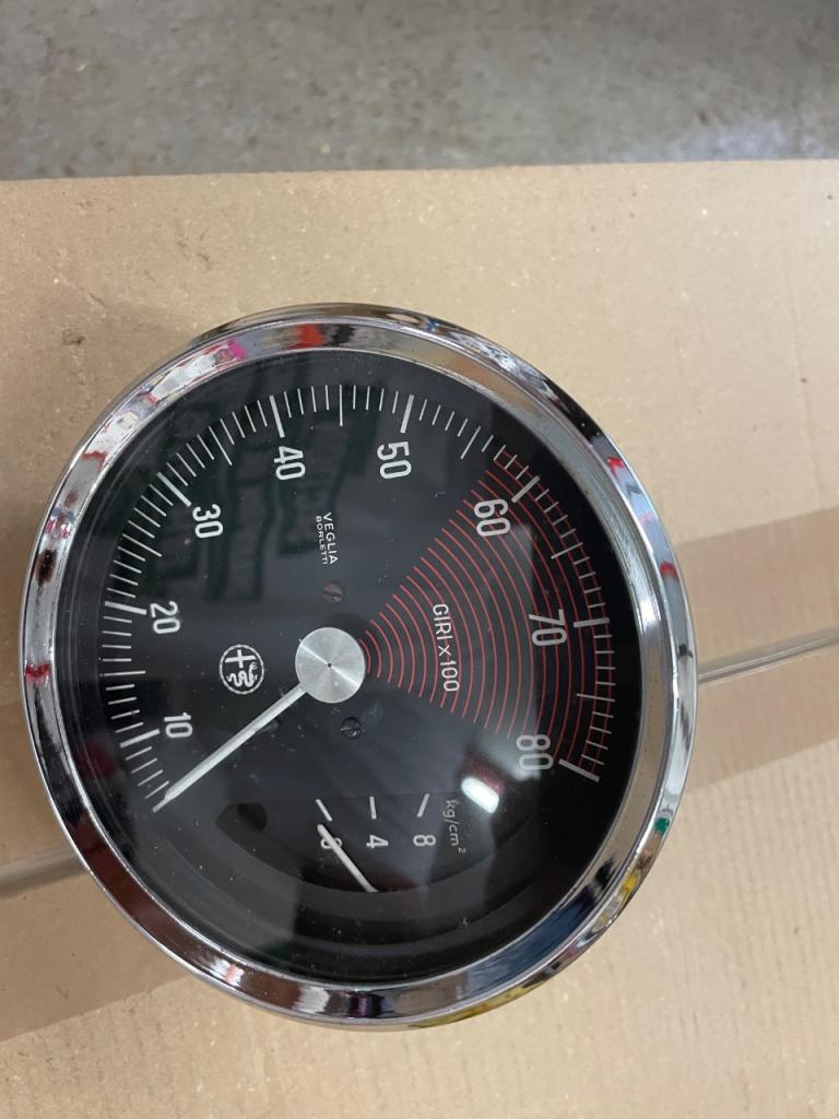 Compte-tours ALFA ROMEO 1750 LesAnciennes.com