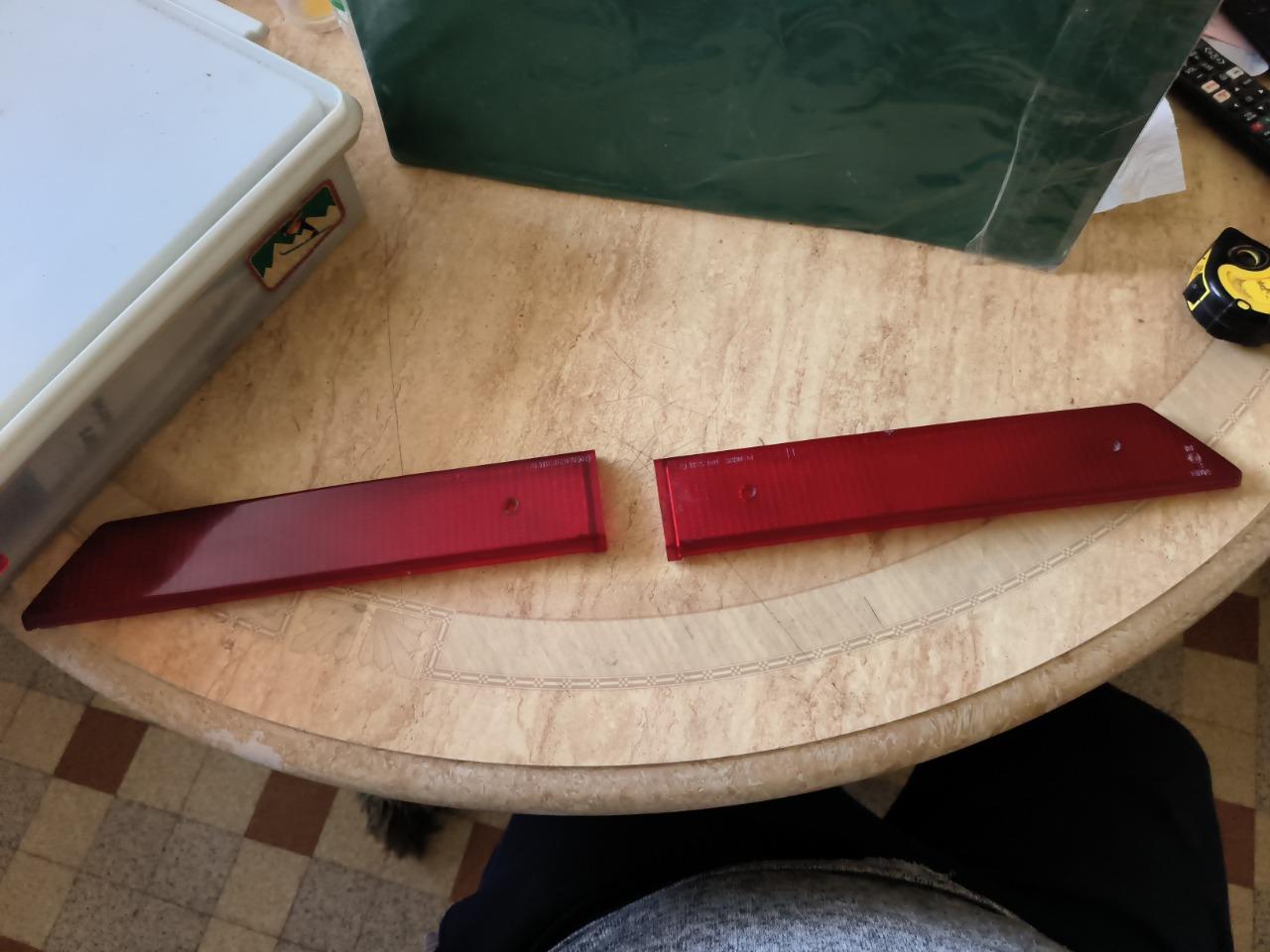 Paire catadioptres / cabochons Altissimo 2250.44 LesAnciennes.com