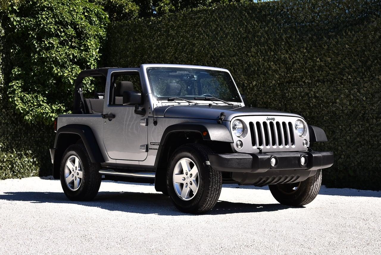 2016 Jeep Wrangler Unlimited Sport SUV 3,6L V6 LesAnciennes.com