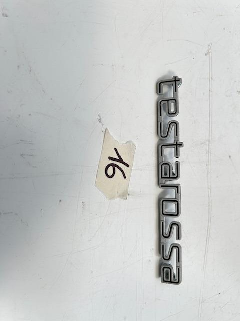 Logo Testarossa pour Ferrari Testarossa LesAnciennes.com