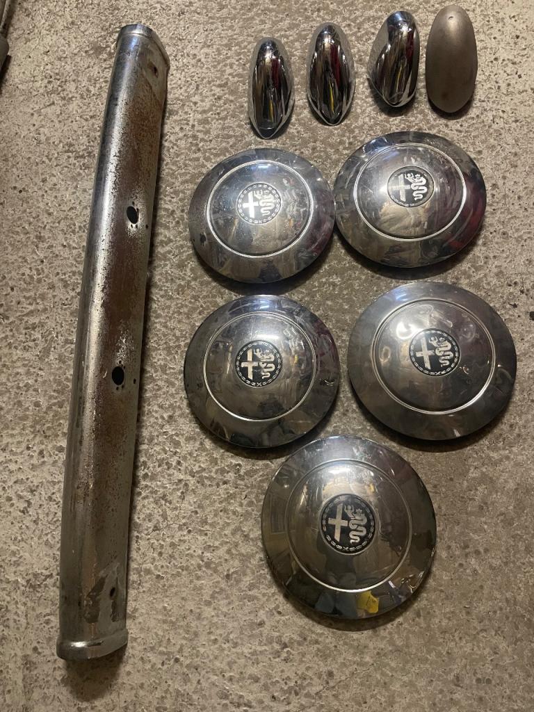 ALFA ROMEO Giulietta Giulia Spider LesAnciennes.com