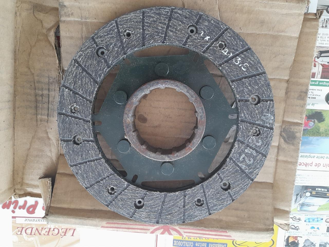 Disque embrayage PEUGEOT 204 LesAnciennes.com