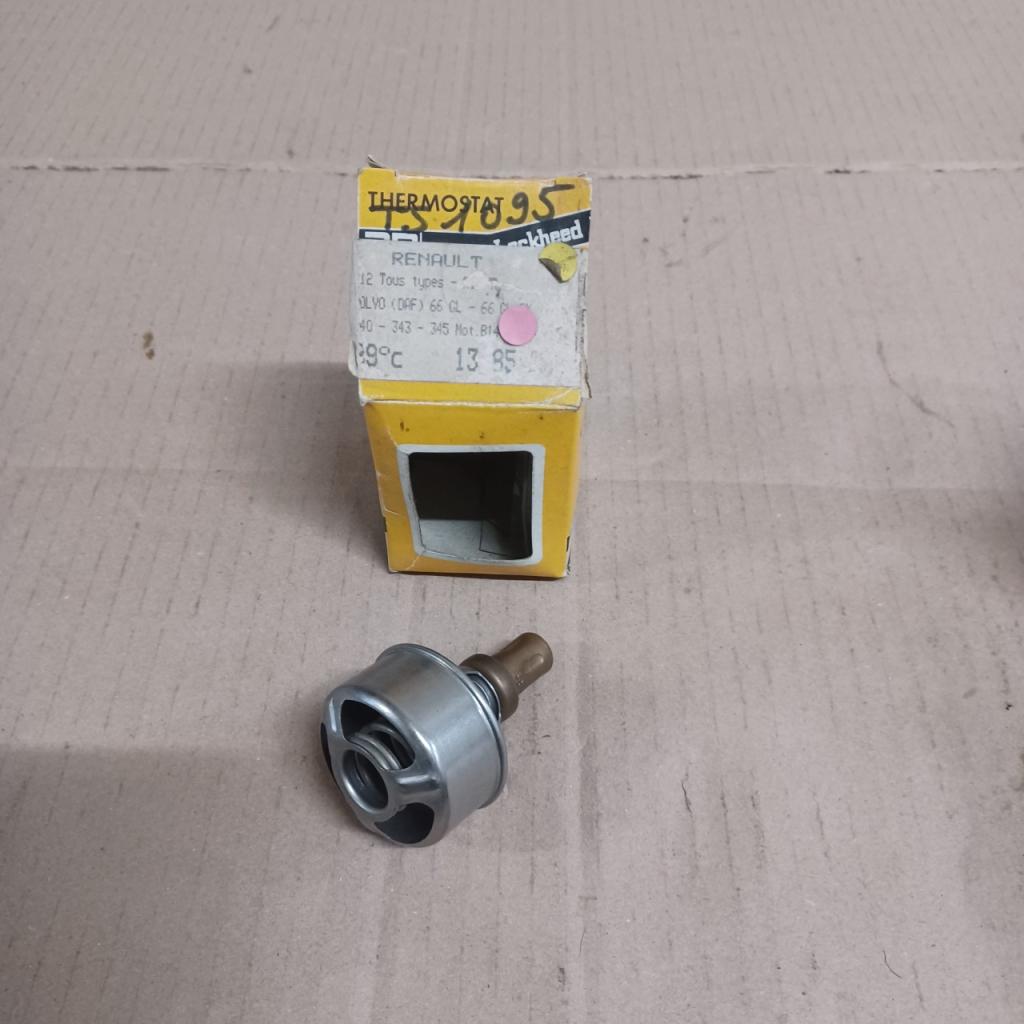 Thermostat Renault R12 essence LesAnciennes.com