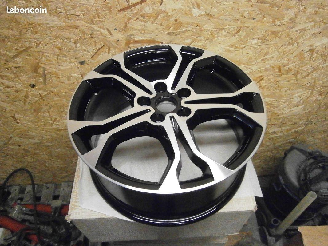 Jante RENAULT Clio sport LesAnciennes.com