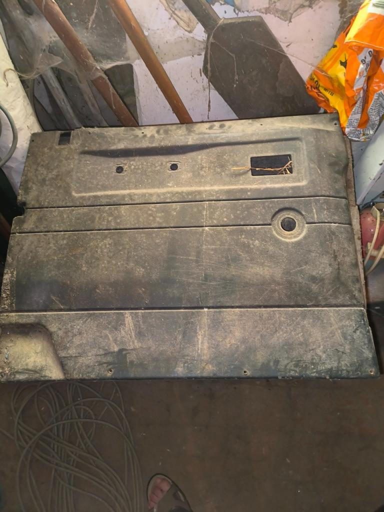 Panneau de porte LAND ROVER 90 LesAnciennes.com