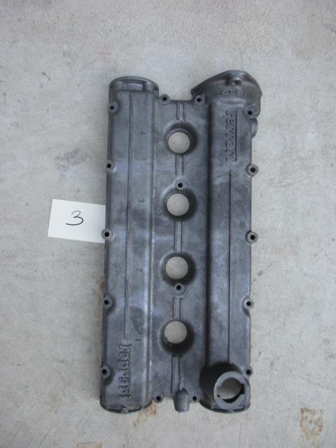 Couvercle de soupapes droit Ferrari 208/308 GT4 LesAnciennes.com
