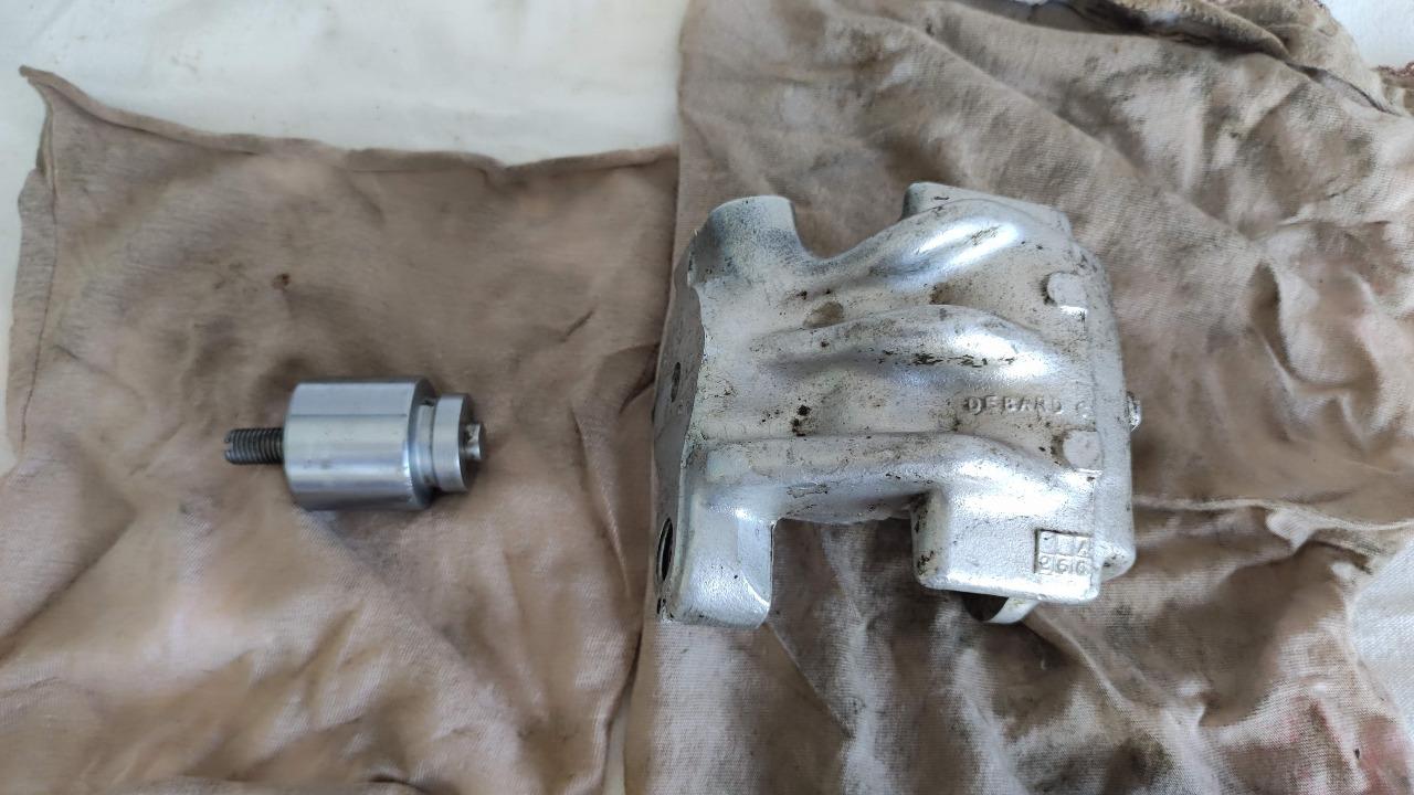 Frein ARD R8 R10 joint rond LesAnciennes.com