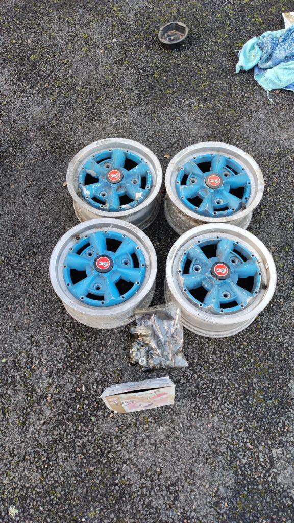 Jeu 4 jantes Gotti 13 pouces R12 R8 Gordini Alpine LesAnciennes.com