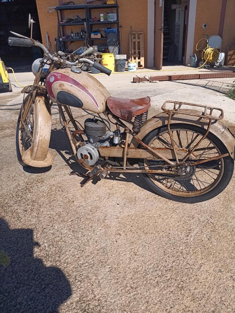 AUTOMOTO moto solo 125AD - 1952 LesAnciennes.com