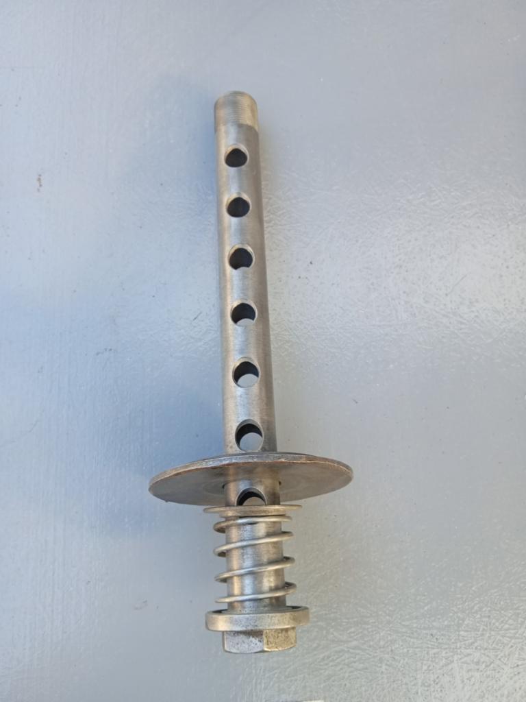 Support échangeur de chaleur Maserati Mistral LesAnciennes.com