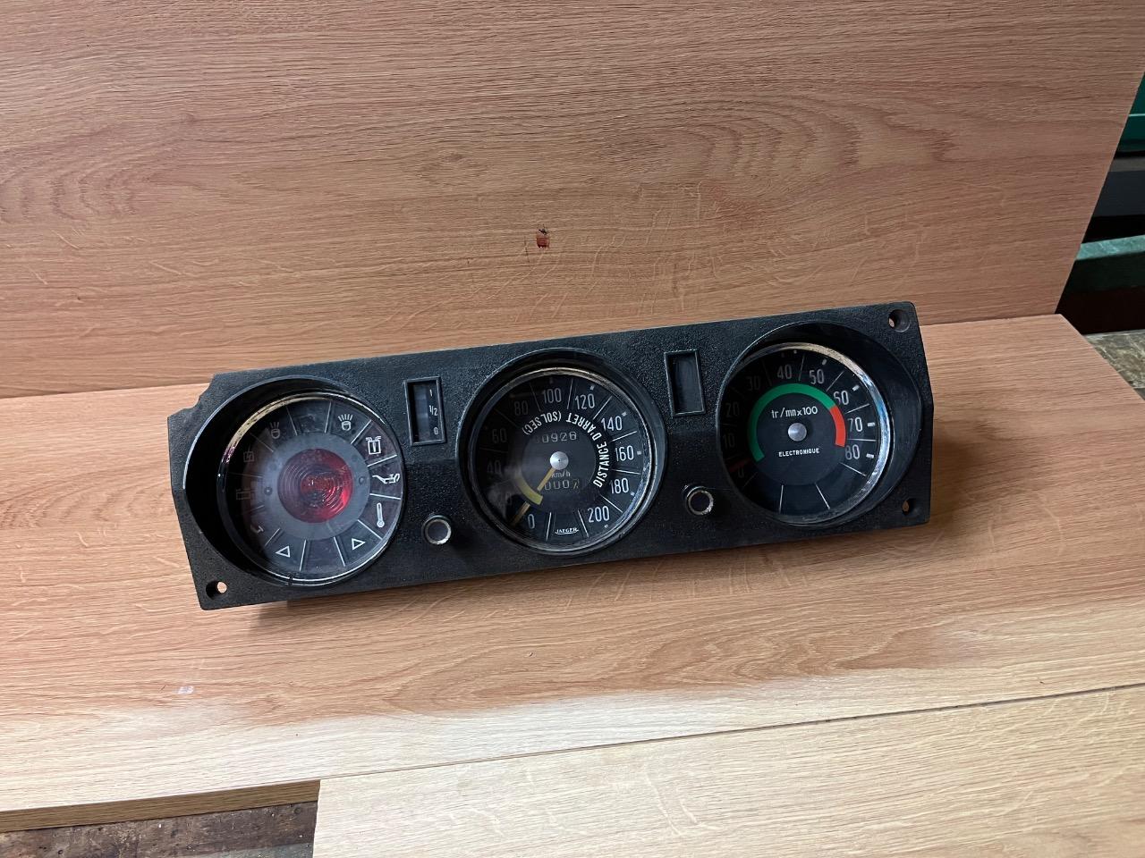 Compteur pour Citroën DS. LesAnciennes.com