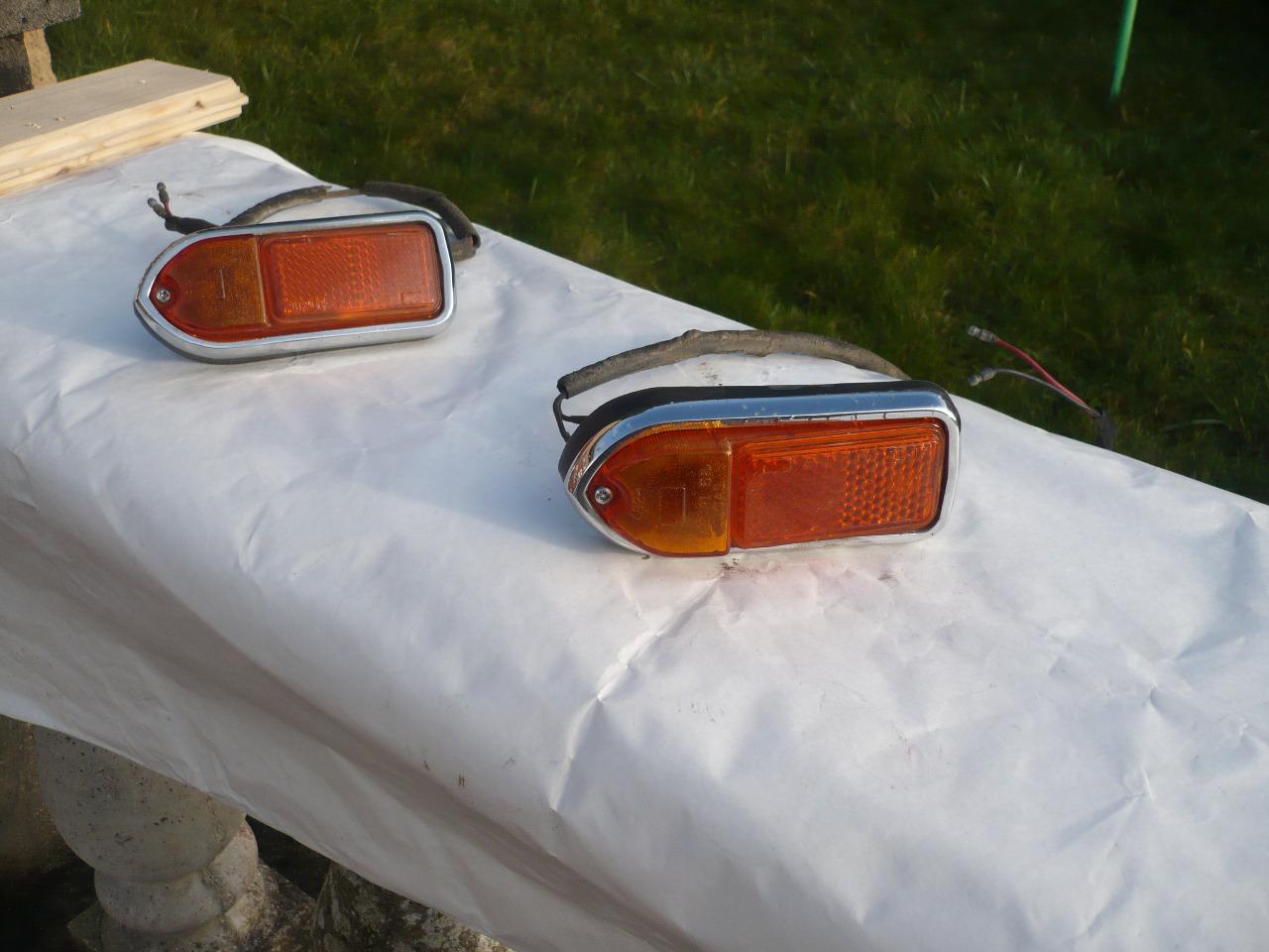 Feux MG MGB cabriolet version us LesAnciennes.com