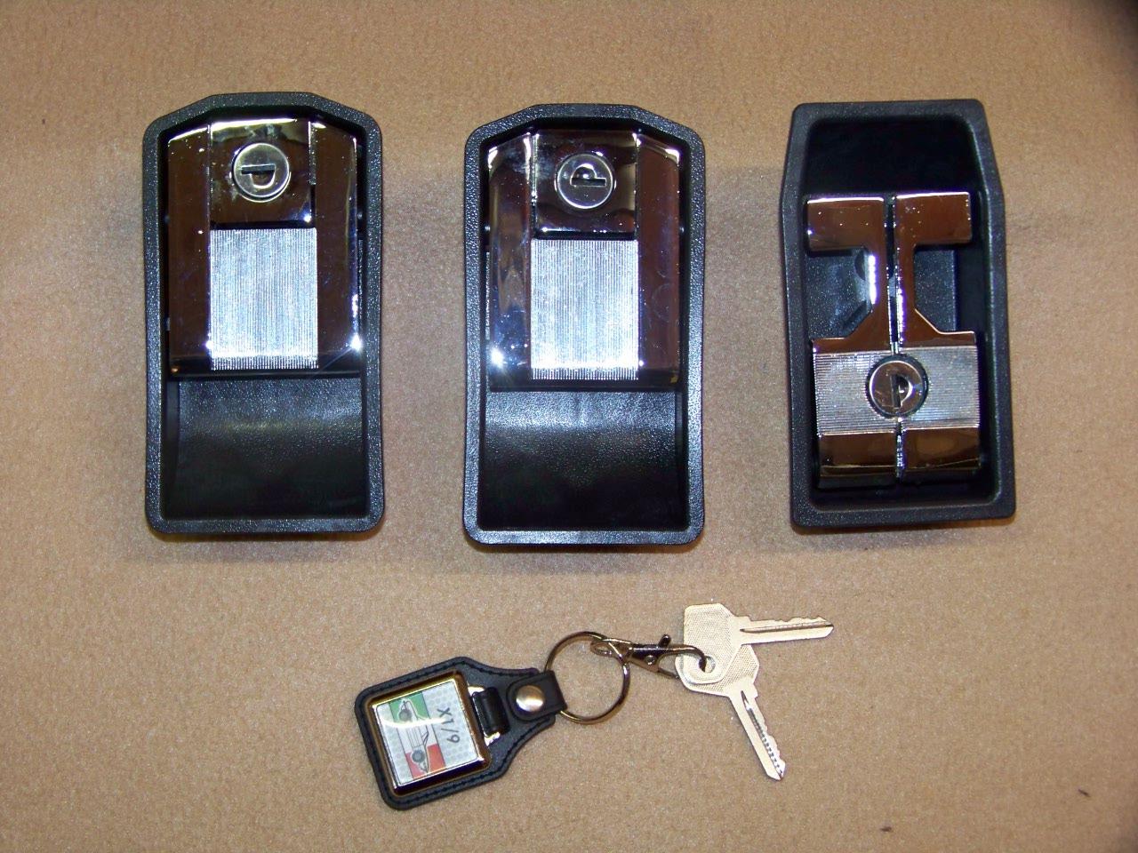 Serrures 1500/ 1300 LesAnciennes.com