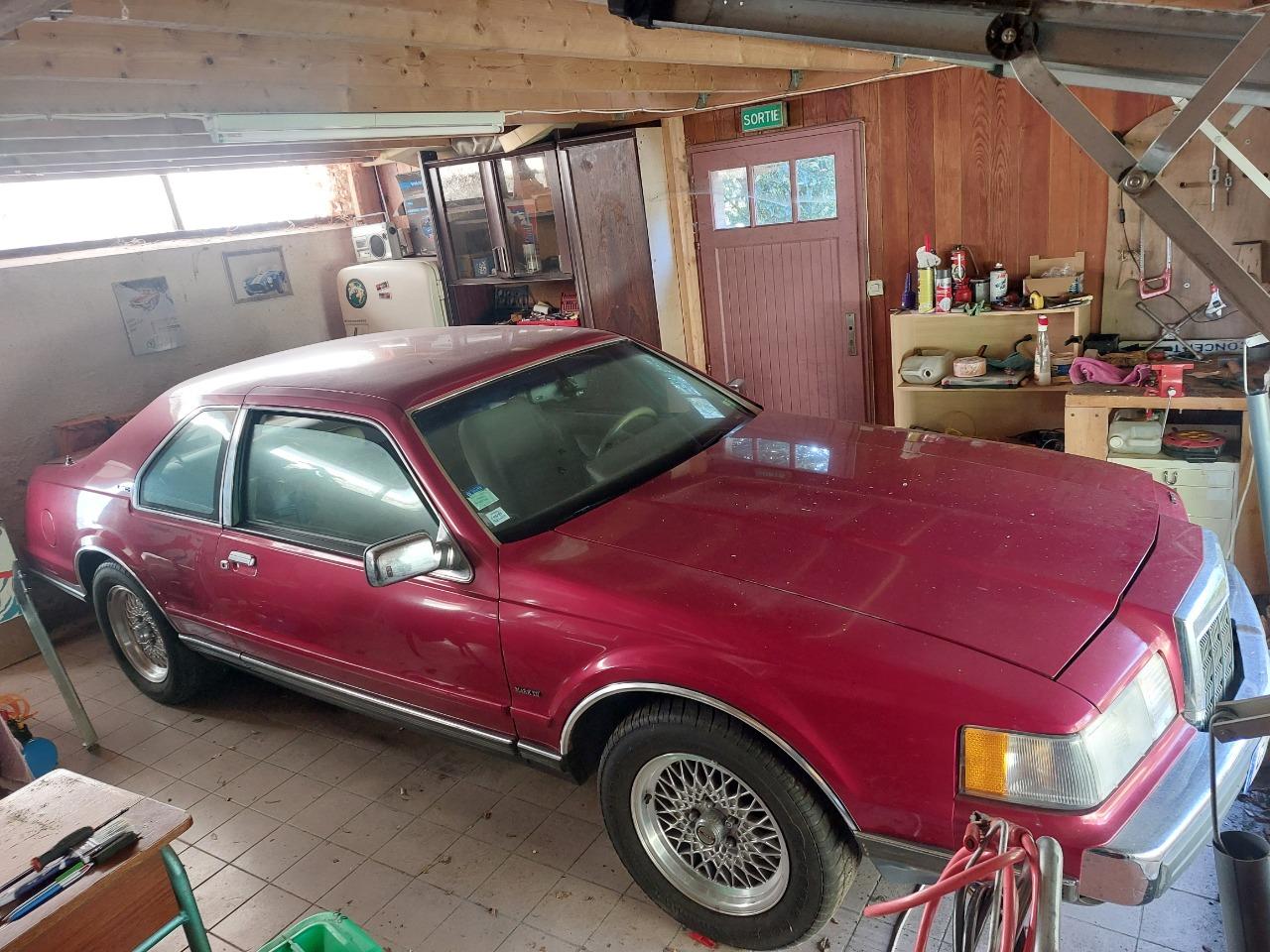 LINCOLN Continental Mark 7 coupe - 1992 LesAnciennes.com