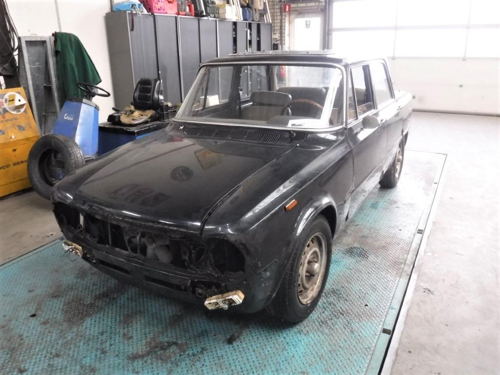 ALFA ROMEO Giulia 1600 Super Biscione - 1977 LesAnciennes.com