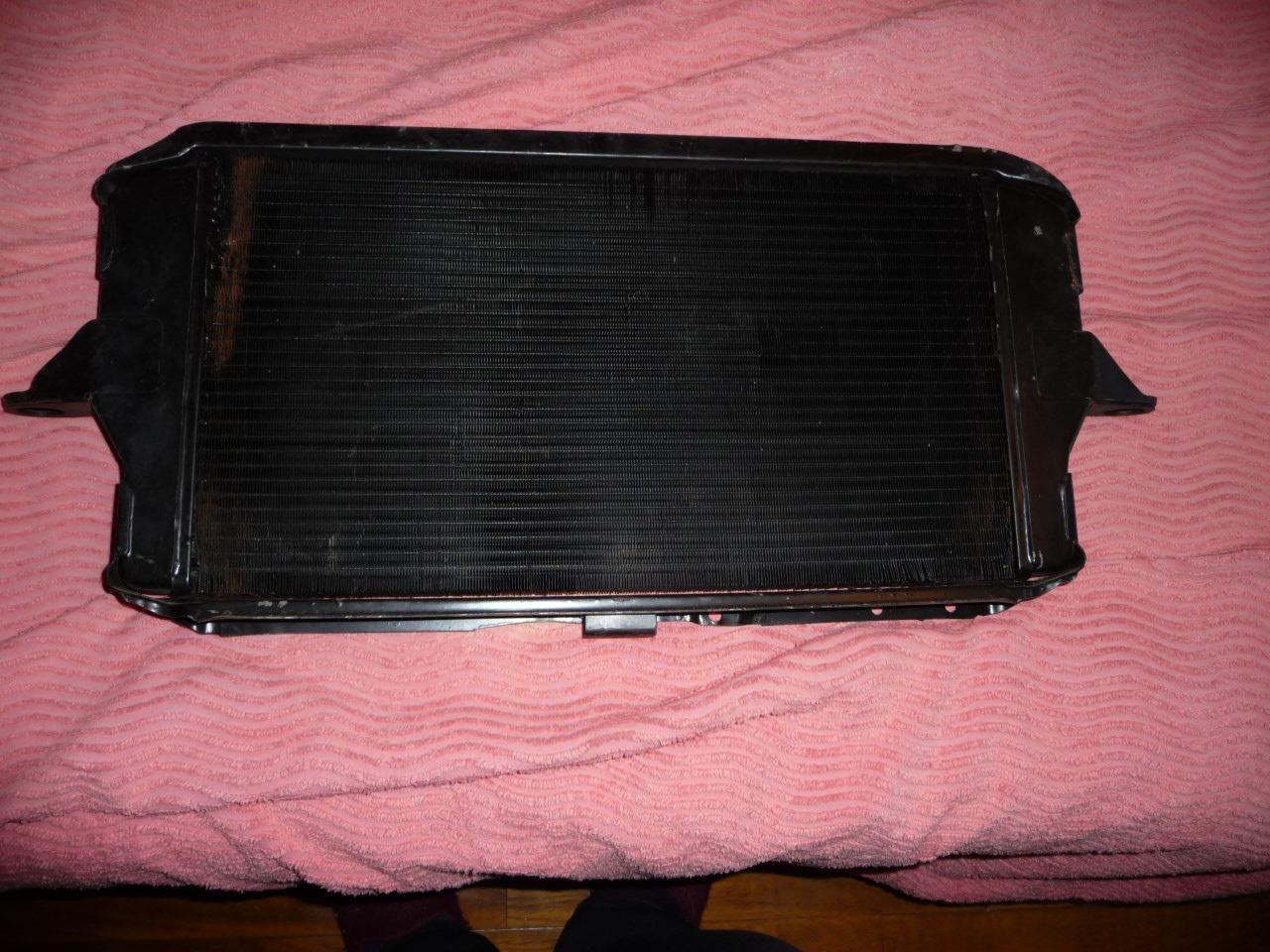 Pièces RENAULT 16 RADIATEUR REFROIDISSEMENT LesAnciennes.com