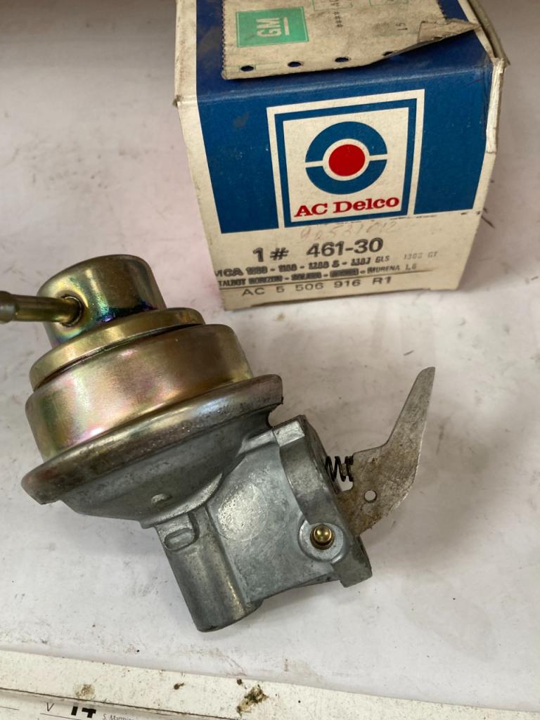 Pompe à essence neuve SIMCA 1000 Murena LesAnciennes.com