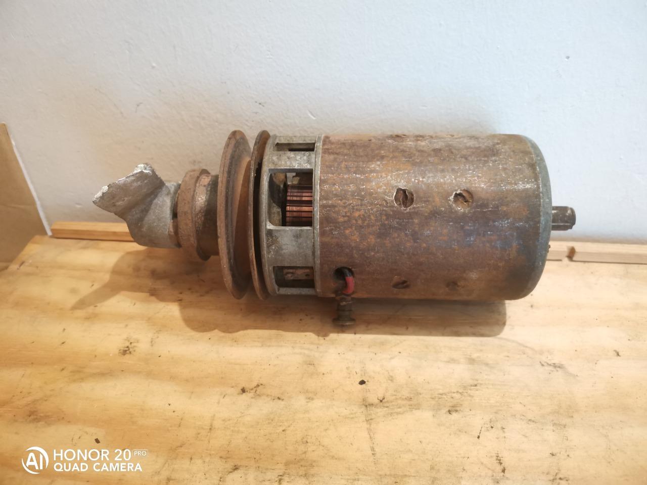 Dynamo PEUGEOT 301 LesAnciennes.com