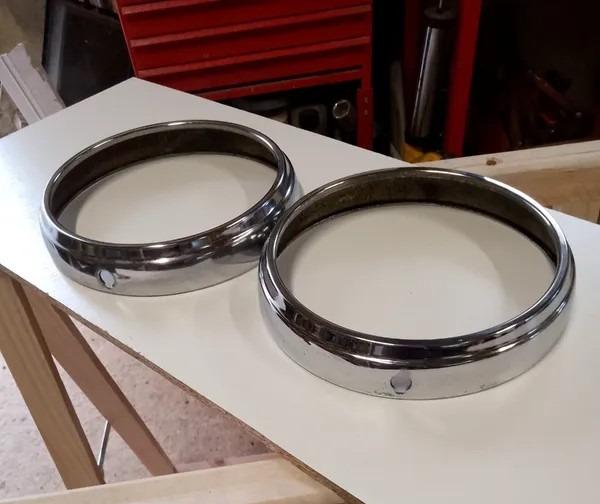 Cerclage chromé LesAnciennes.com