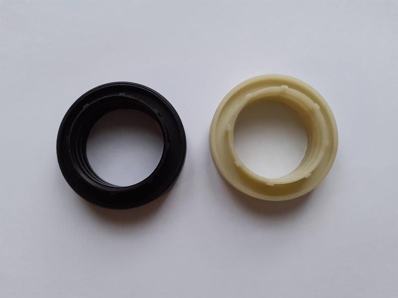 Bague PEUGEOT 404 pick-up LesAnciennes.com