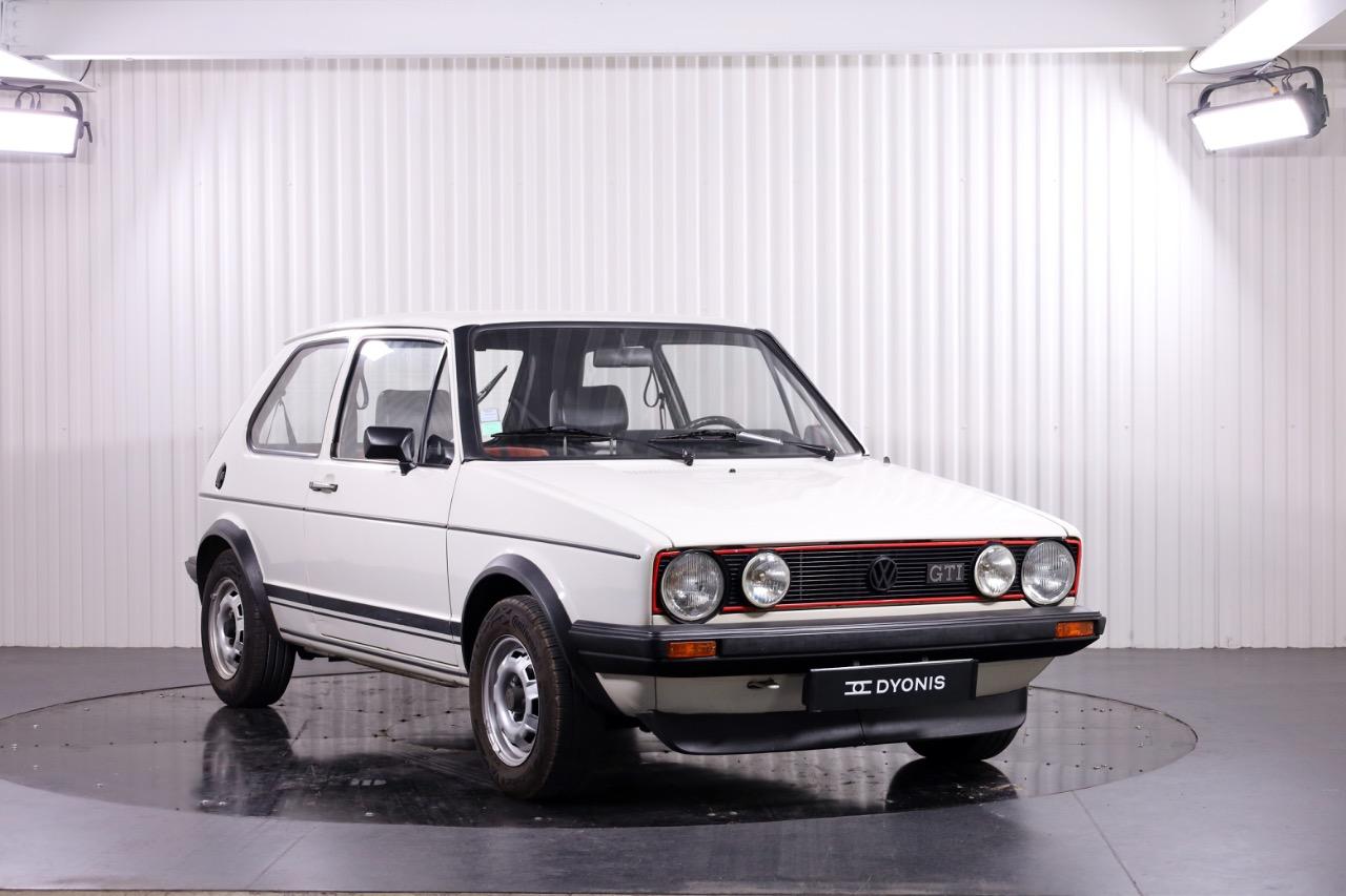 VOLKSWAGEN Golf 1 GTI 1.8L BVM5 - 1982 LesAnciennes.com