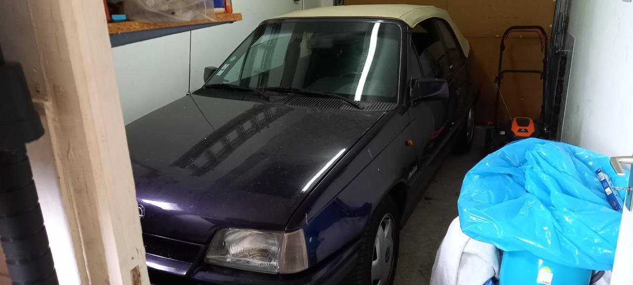 OPEL Kadett Cabriolet - 1992 LesAnciennes.com