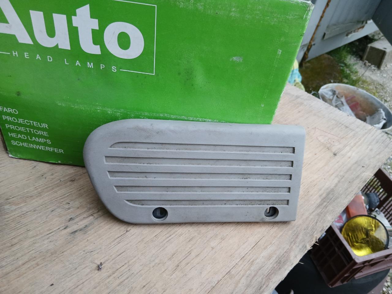 Bandeau RENAULT 4 (R4) LesAnciennes.com