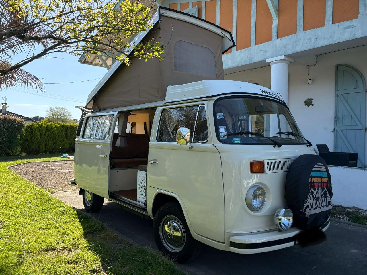 VOLKSWAGEN Combi T2 - 1973 LesAnciennes.com