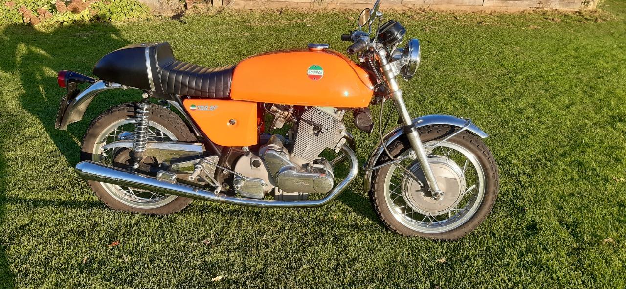 LAVERDA 750 SF - 1970 LesAnciennes.com