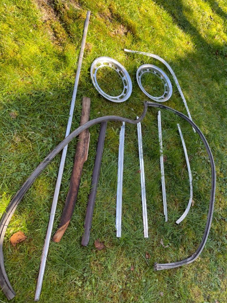 Pièces chromées MERCEDES 220 SEB W111 LesAnciennes.com