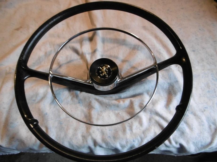 Volant PEUGEOT 404 LesAnciennes.com