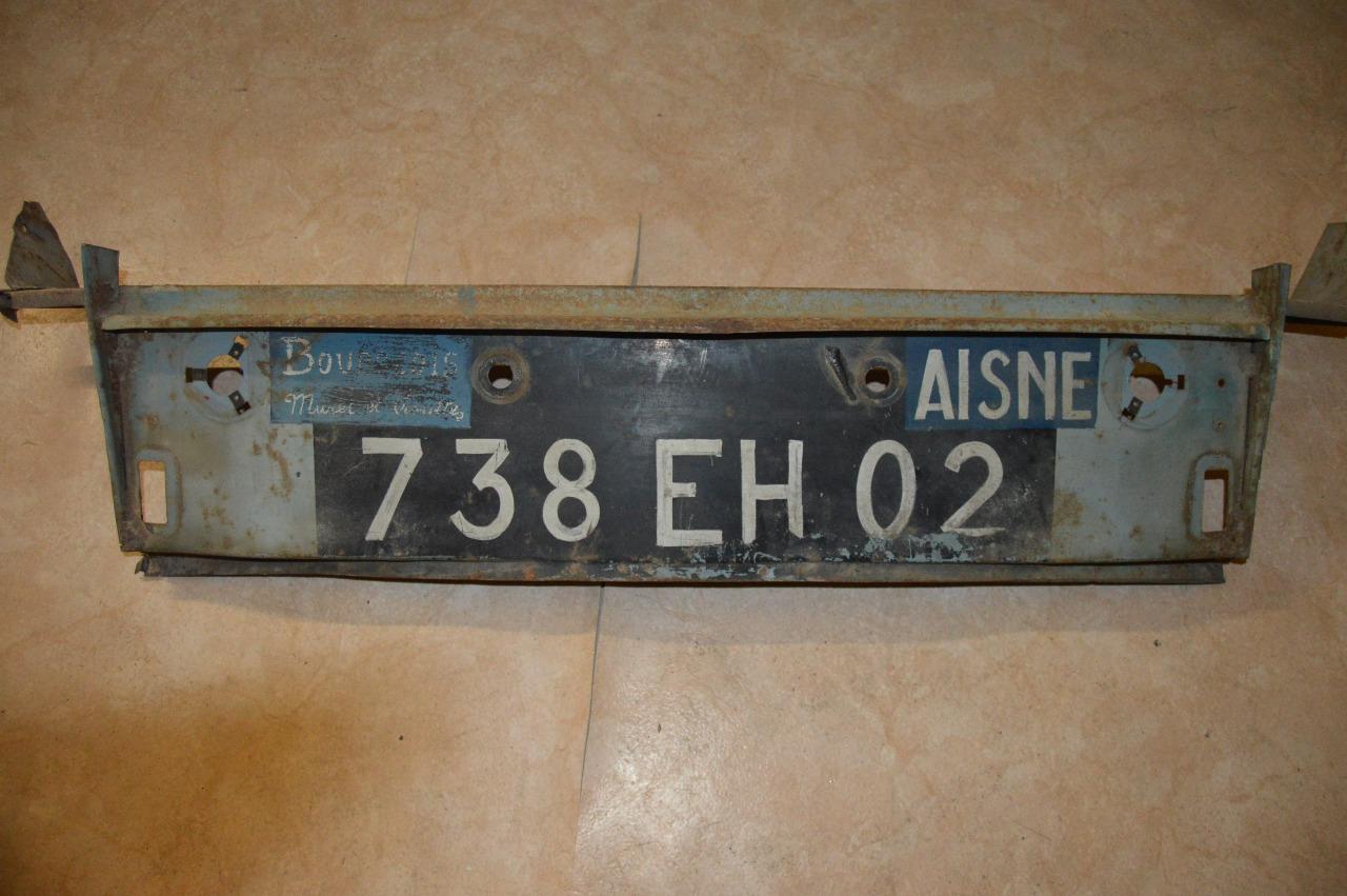 Pièces RENAULT Juvaquatre R2100 et 2101 LesAnciennes.com