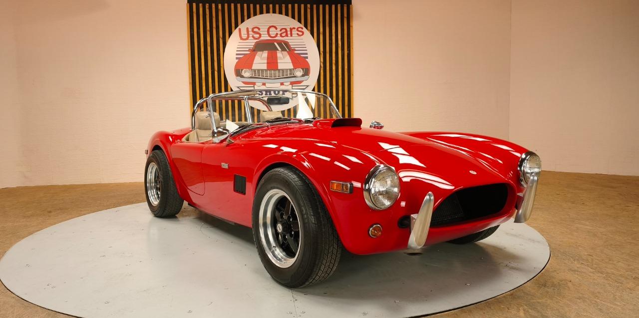 AC Cobra Aurora GRX - 1981 LesAnciennes.com