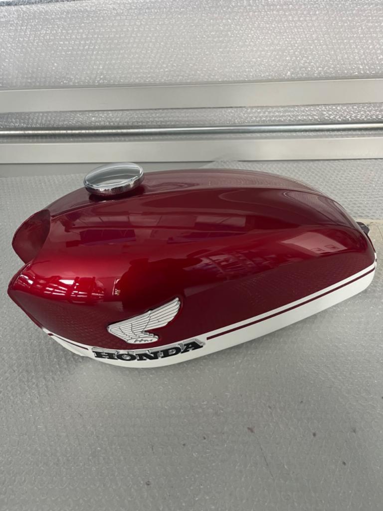 HONDA CB 125 S / CBS 125, réservoir neuf LesAnciennes.com