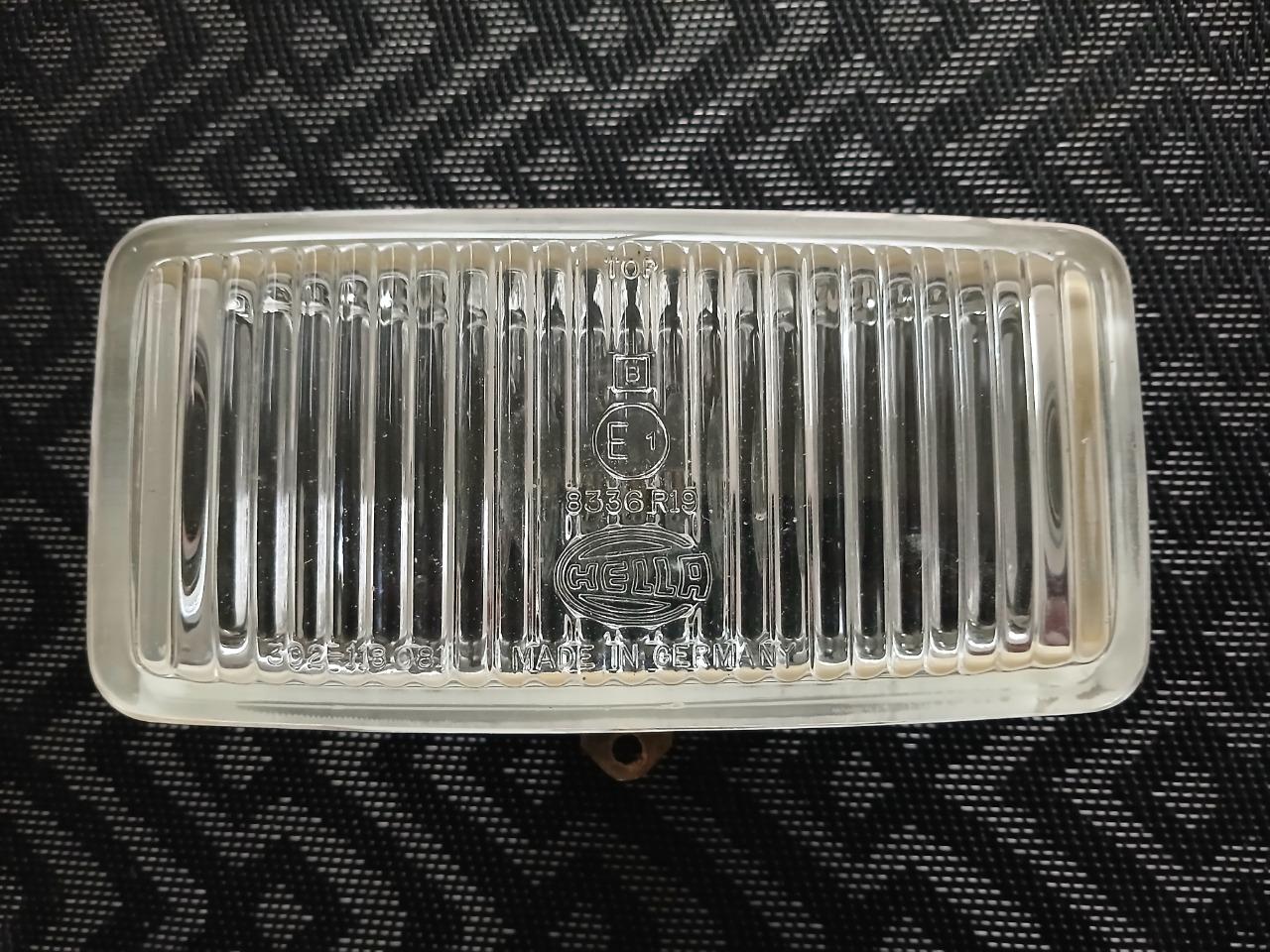 Phare antibrouillard FORD Capri 2 LesAnciennes.com