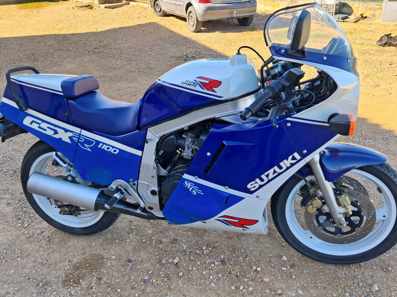 SUZUKI GSXR 1100 - 1987 LesAnciennes.com