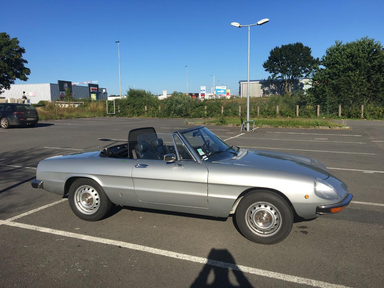 ALFA ROMEO Spider Coda tronca - 1982 LesAnciennes.com
