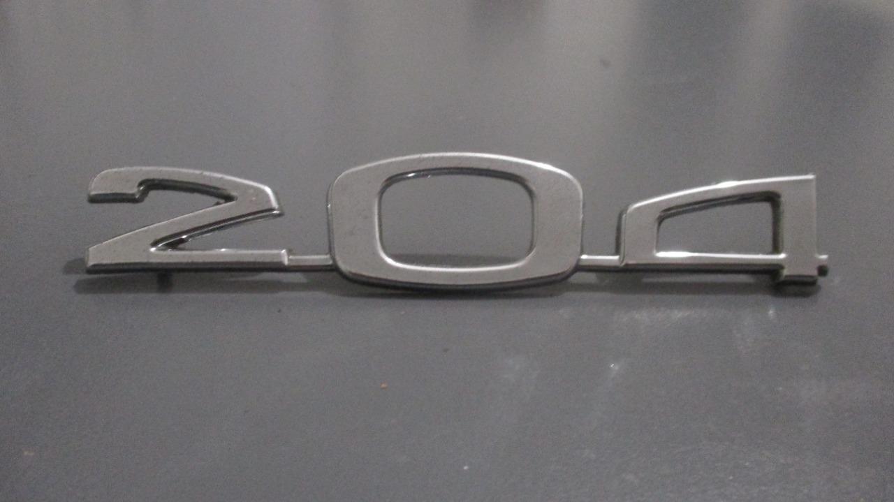 Monogramme PEUGEOT 204 LesAnciennes.com