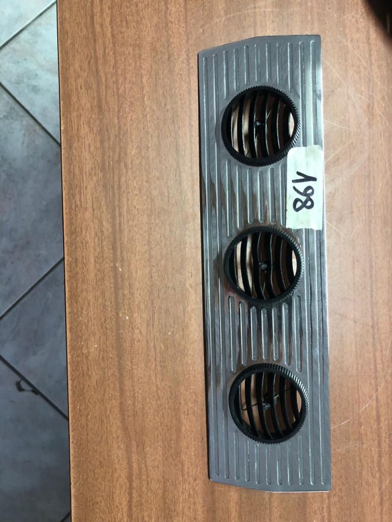 Plaque ventilation interne Maserati Sebring LesAnciennes.com