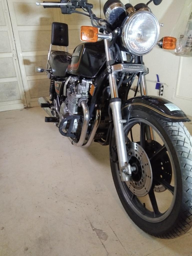 KAWASAKI Z1000 KZ - 1983 LesAnciennes.com