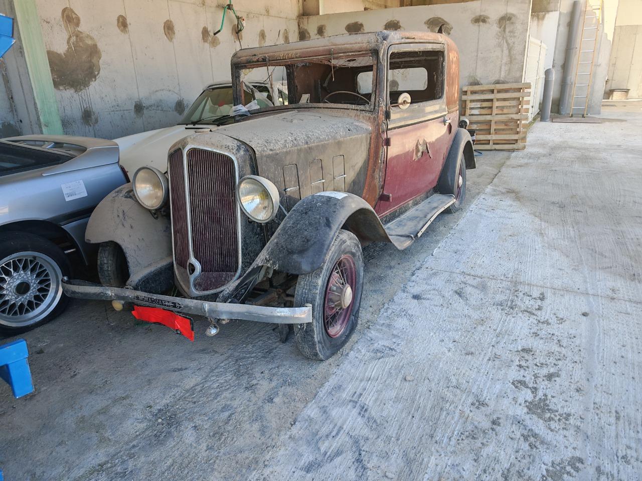 Renault Monaquatre LesAnciennes.com